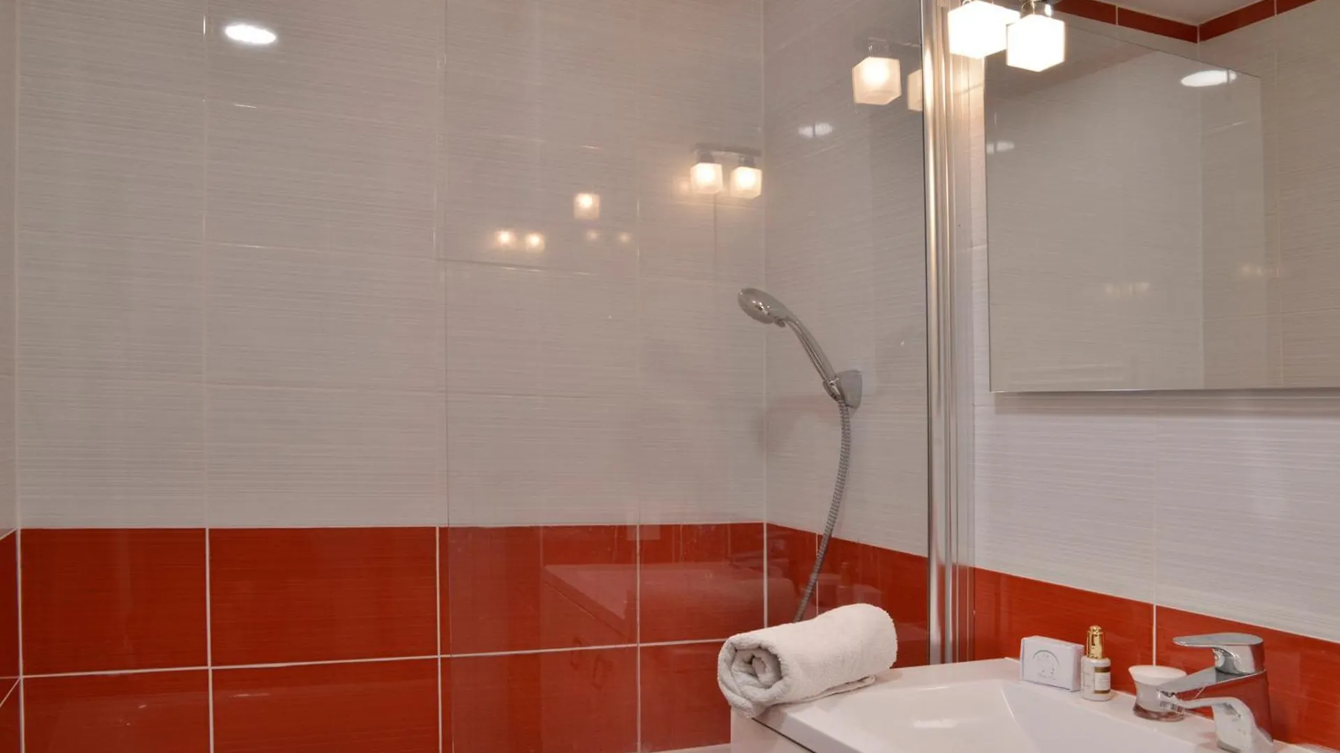 Apartment Appartement Renove Et Tout Confort Au Coeur De La Station - Fr-1-181-906 La Plagne