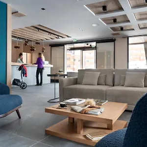 Mgm & Residences - Manaka Aparthotel